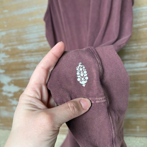 Free People Movement Hot Shot Onesie Maroon Oversized Stretch Womens L - Picture 3 of 6